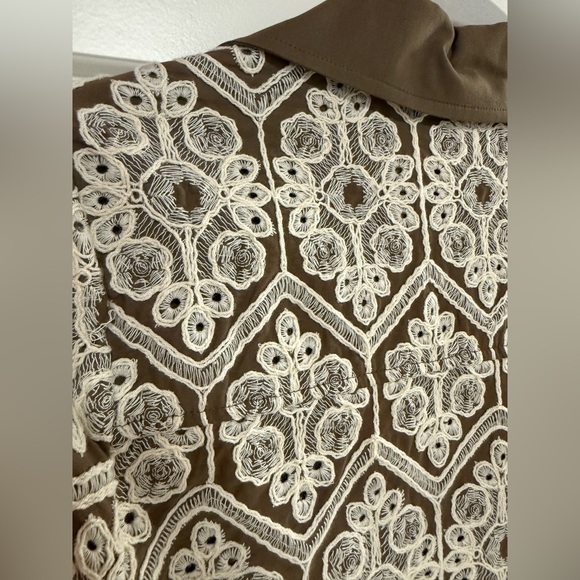 Tuckernuck Mocha Mousse Lace Collier Dress – Size Small - EUC - Picture 13 of 13